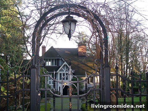 iron gates iron gates
