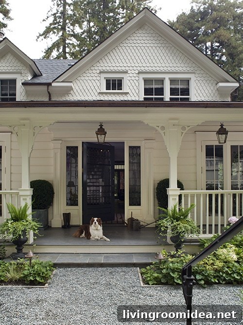 Stunning white farmhouse cottage (wendy posard)