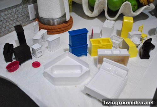 Creative Dollhouse Decorating Ideas for Charming Miniature Rooms 11 Finished Assortment Of Painted Plastic Dollhouse Furniture