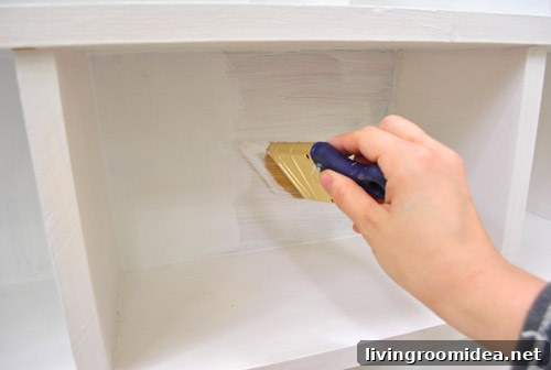 Creative Dollhouse Decorating Ideas for Charming Miniature Rooms 5 Hand Painting DIY Wooden Dollhouse With Short Handle Angled Paintbrush