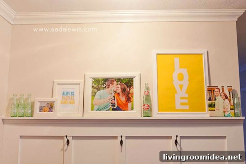 Board and Batten Entryway with Hooks: Stylish Mudroom Wall Ideas 5 Gallery wall and hooks