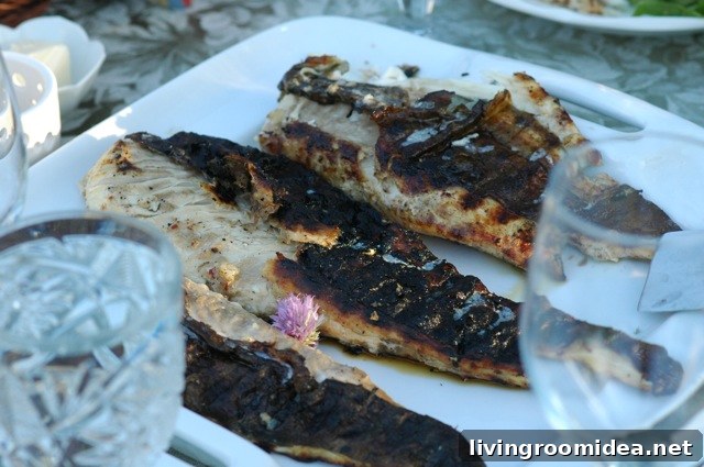 Summer Entertaining Ideas for Real Life Gatherings 4 img 4770 4
