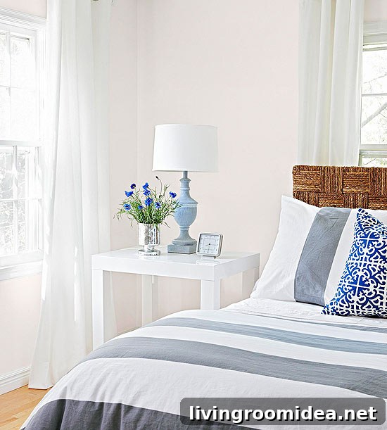 Living Simply: How to Embrace a Minimal, Fulfilling Life 3 small bedroom