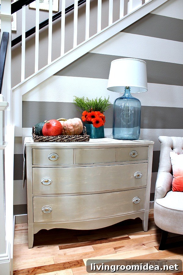 Cozy Fall Entryway Decorating Ideas for a Cheerful Welcome 7 cheerful fall entry with pops of orange and blue