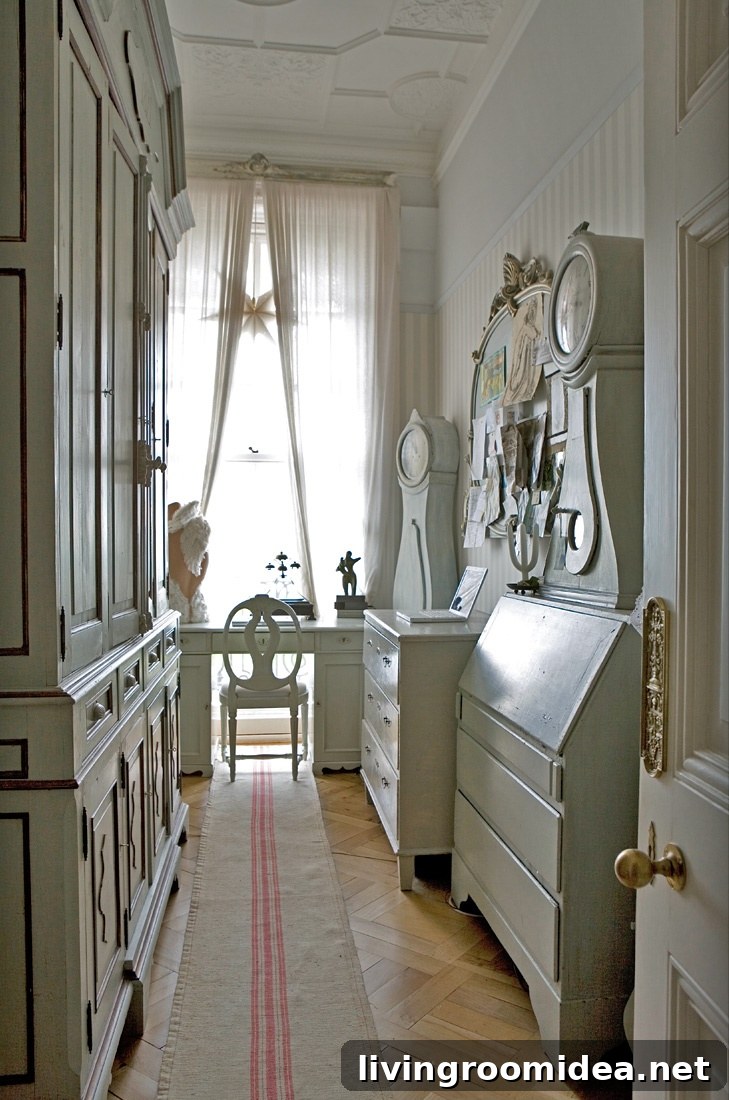 Maximize Style and Space in Hallways, Entryways & Small Rooms 10 narrow hallway