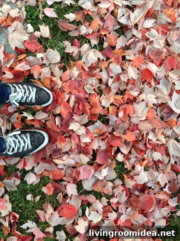 Decorating with Natural Branches: Stylish Home Decor Ideas 2 fall leaves