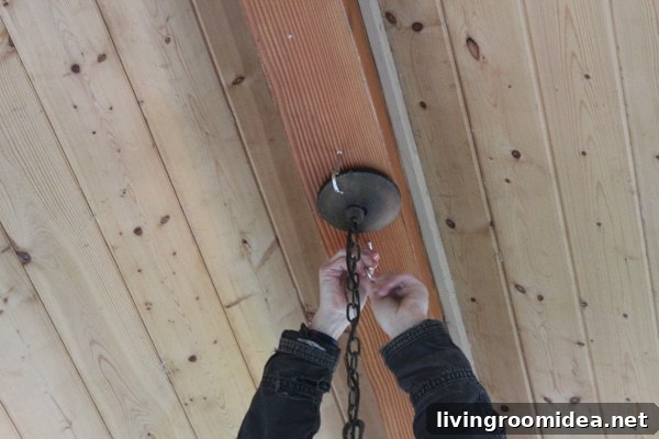 hooks to hang wreath chandelier