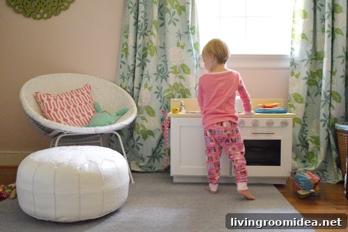 Play kitchen