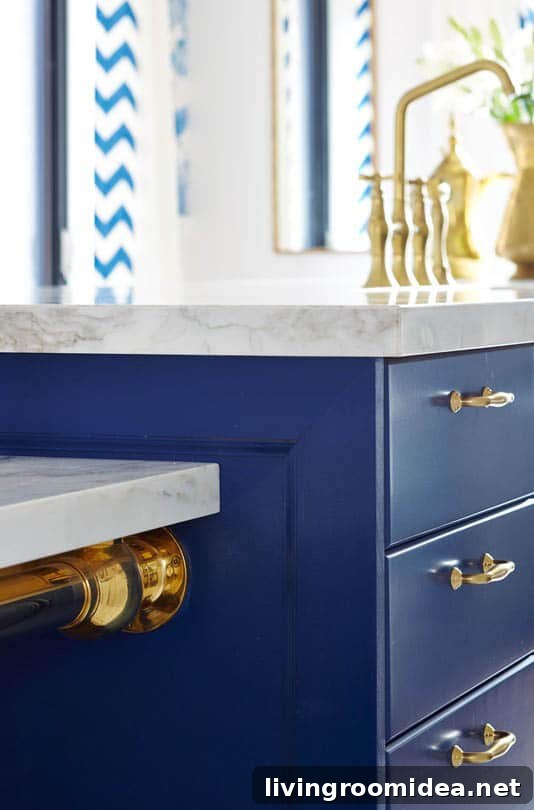 Royal Blue Kitchen - Sarah Richardson Design Royal Blue Kitchen - Sarah Richardson Design