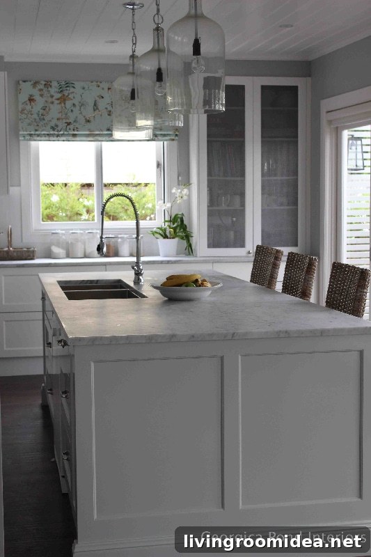 white kitchen georgica pond interiors