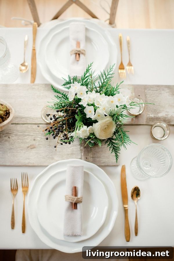 Easy Table Decor by Alisa Lewis Event Design. Love the gold flatware and cinnamon stick napkin detail