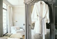 10 Steps to a Clean and Organized Closet