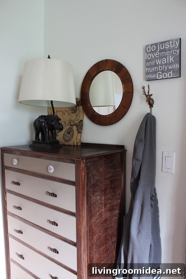 Teen Boy’s Small Bedroom Makeover: Updated Design Ideas 13 Teen Boy's Room Decor