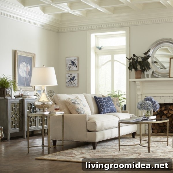 Timeless Decorating Styles That Never Go Out of Fashion 11 Copley+Mercury+Glass+Table+Lamp