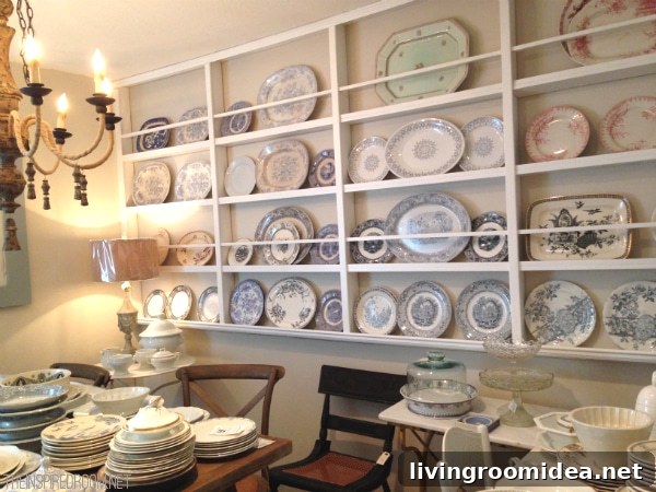 Wall of Plates at Sesame and Lilies in Cannon Beach