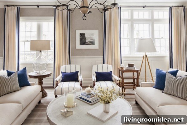 Navy Blue Inspiration: Stylish Ideas for Home and Fashion 4 Neutral room with navy accents