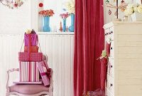 Pink Christmas Celebration: Festive Décor, Gifts & Ideas