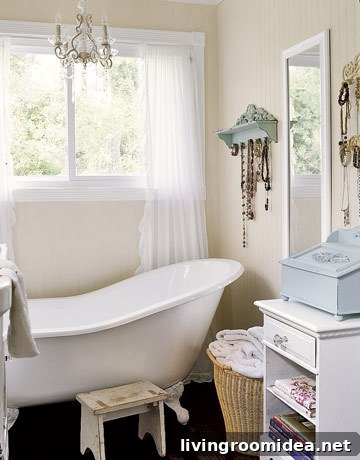 Slipper Clawfoot Tub