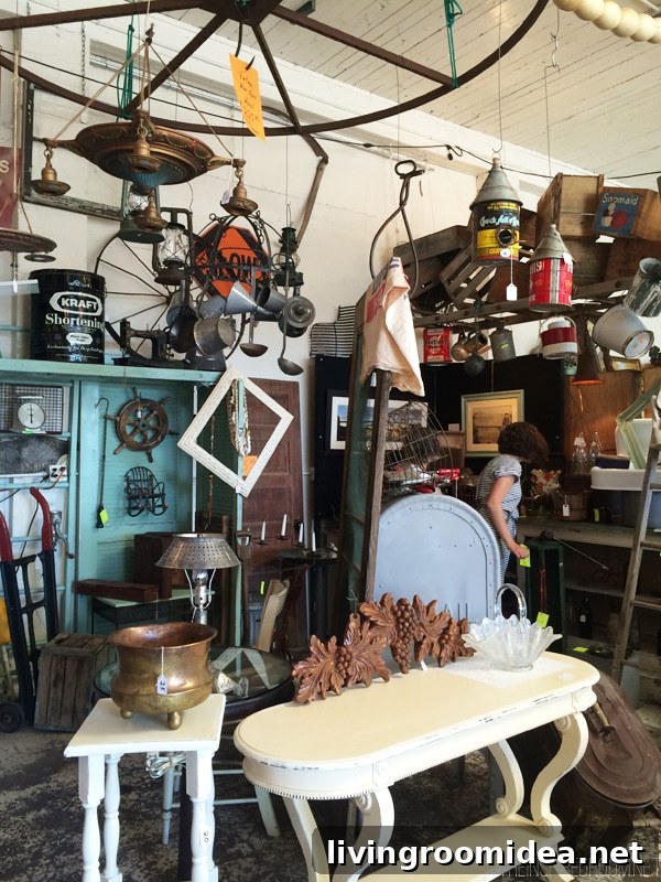 Flea Market Shopping - Washington