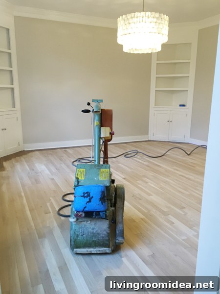 Hardwood Floor Refinishing: Stunning Before and After Results 22 img 80034 21