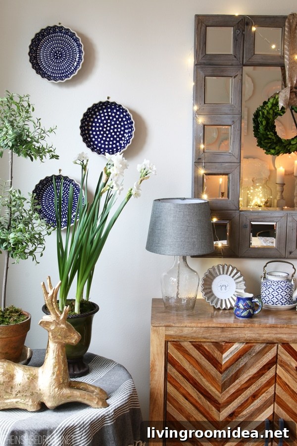 Christmas Dining Room Decorating - Polish Pottery Plates on the Wall