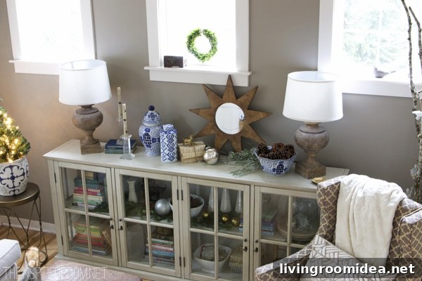 Console Christmas Decorating - The Inspired Room