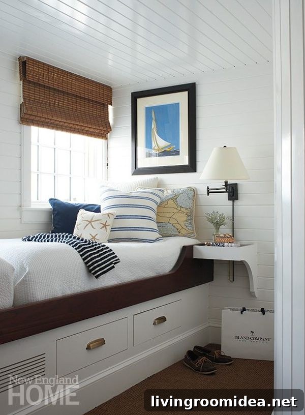 5 Design Lessons from a Charming Martha's Vineyard Home 4 White Paneled Room with Daybed - Takeaway Tips - House Tour - Photo by Michael Partenio | Design by Dudley Cannada
