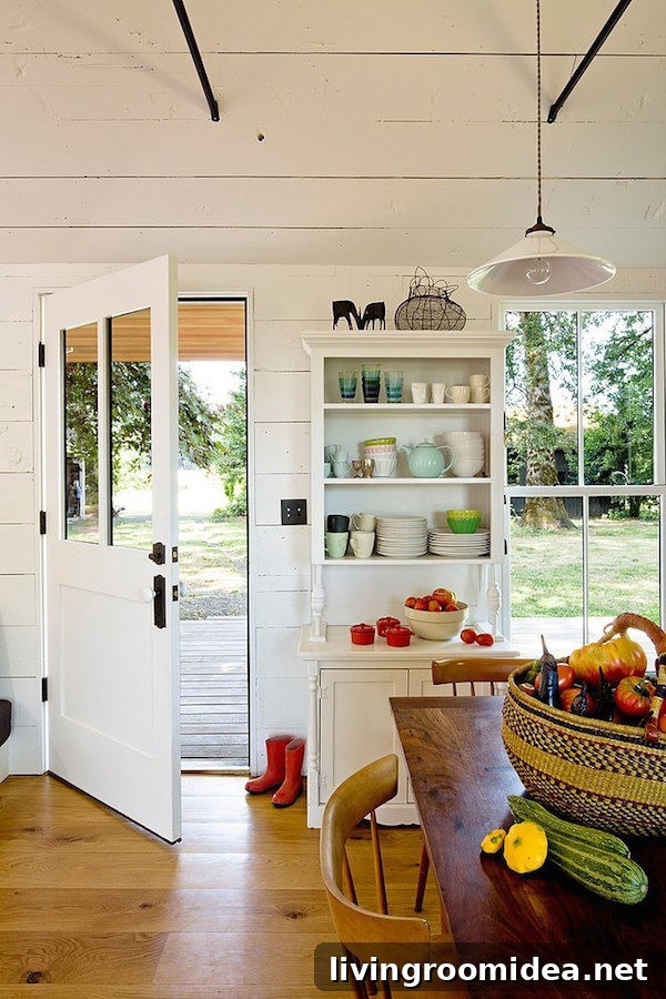 Create a Cozy, Inviting Home: Tips for Warm, Welcoming Spaces 2 Tiny House by Jessica Helgerson Design