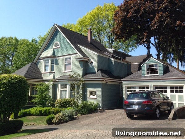 Seattle Queen Anne Drive By - The Inspired Room