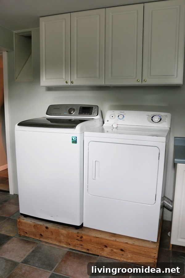 Laundry Room - Before Photo