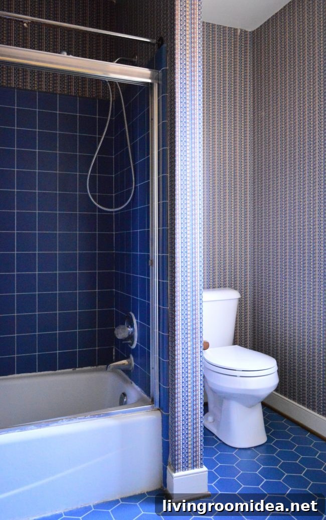 Before photo of bathroom