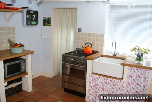 cottage-chic-shabby-white-english-kitchen-sweet-style