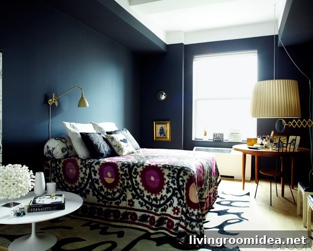 Dark Navy Blue Moody Bedroom - Elle Decor
