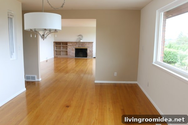 Kitchen Remodel: Visualizing a Stylish New Dining Space 12 Dining Room Before Picture