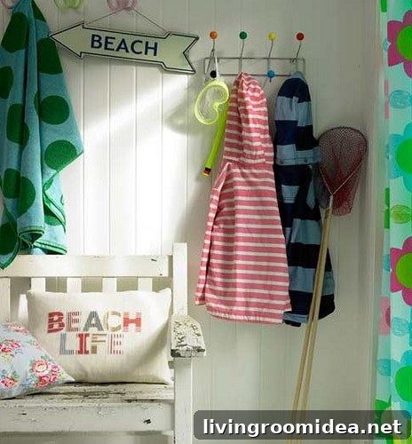 Cottage Hallway Decorating Ideas Inspired by Country Charm 3 hallway ideas