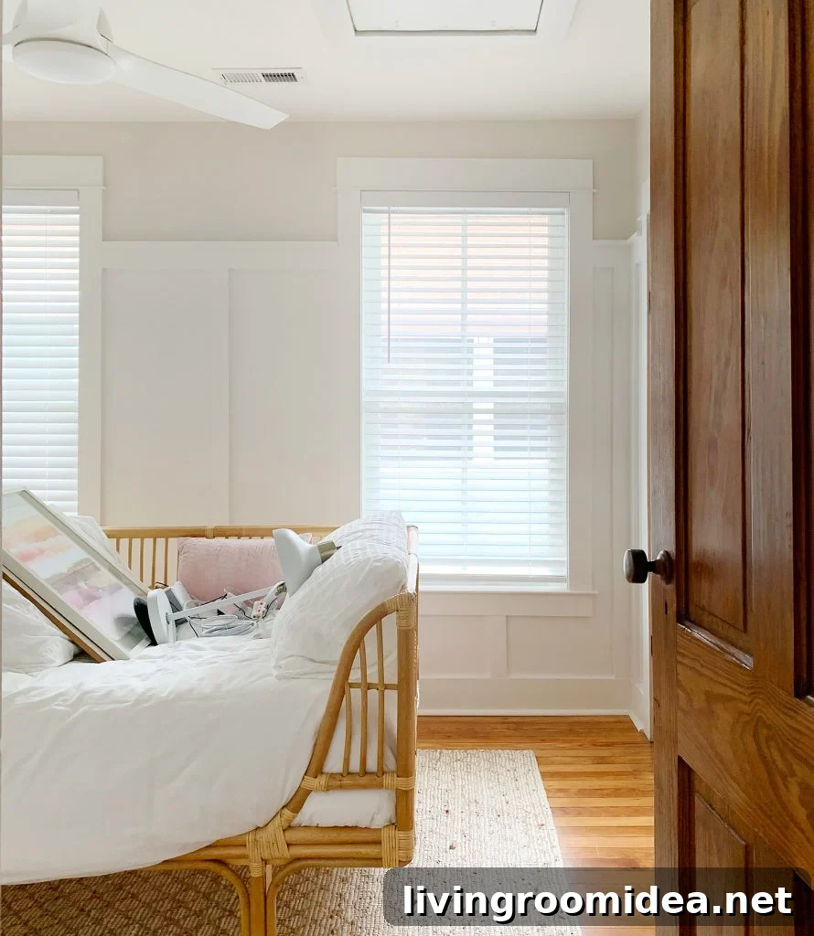 Middle bedroom at the beach house