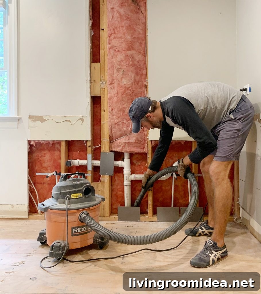 Wet/dry vac in use