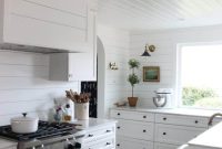 Stylish Covered Range Hood Ideas for Kitchen Inspiration