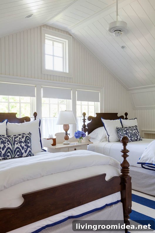 Coastal Home Decor Ideas for Independence Day Celebrations 6 Coastal Style Patrick A Hearn Architect - Click through to find more beautiful coastal inspired rooms!