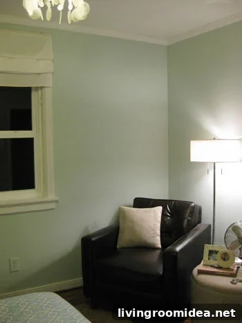 bedroom-before-the-sconce-hanging bedroom-before-the-sconce-hanging