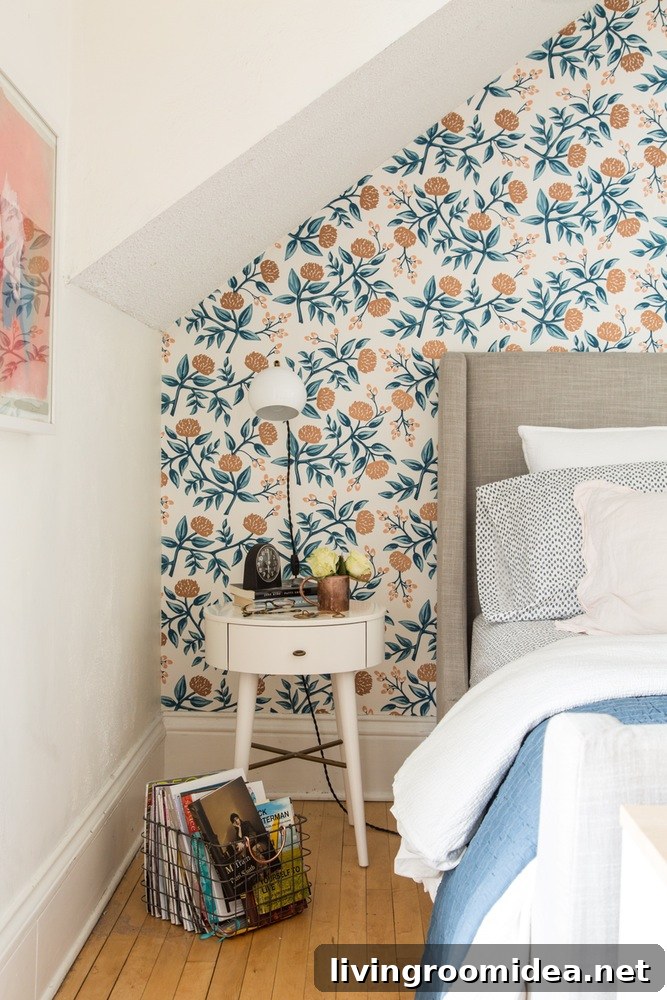 Stunning Bedroom Wallpaper Ideas to Transform Your Space 4 Mid century bedroom with floral wallpaper - Click through for more bedroom wallpaper ideas!