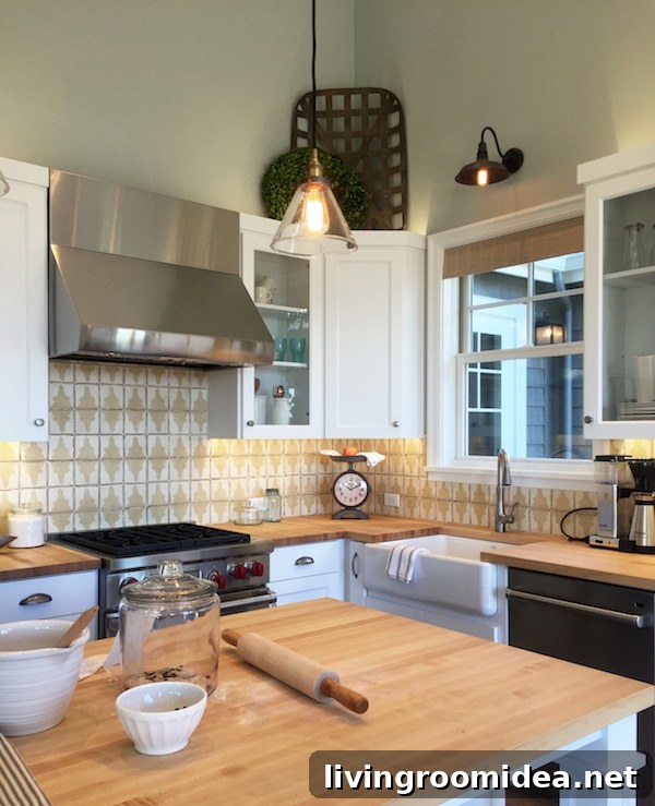 Farmhouse Kitchen - Street of Dreams - The Inspired Room blog