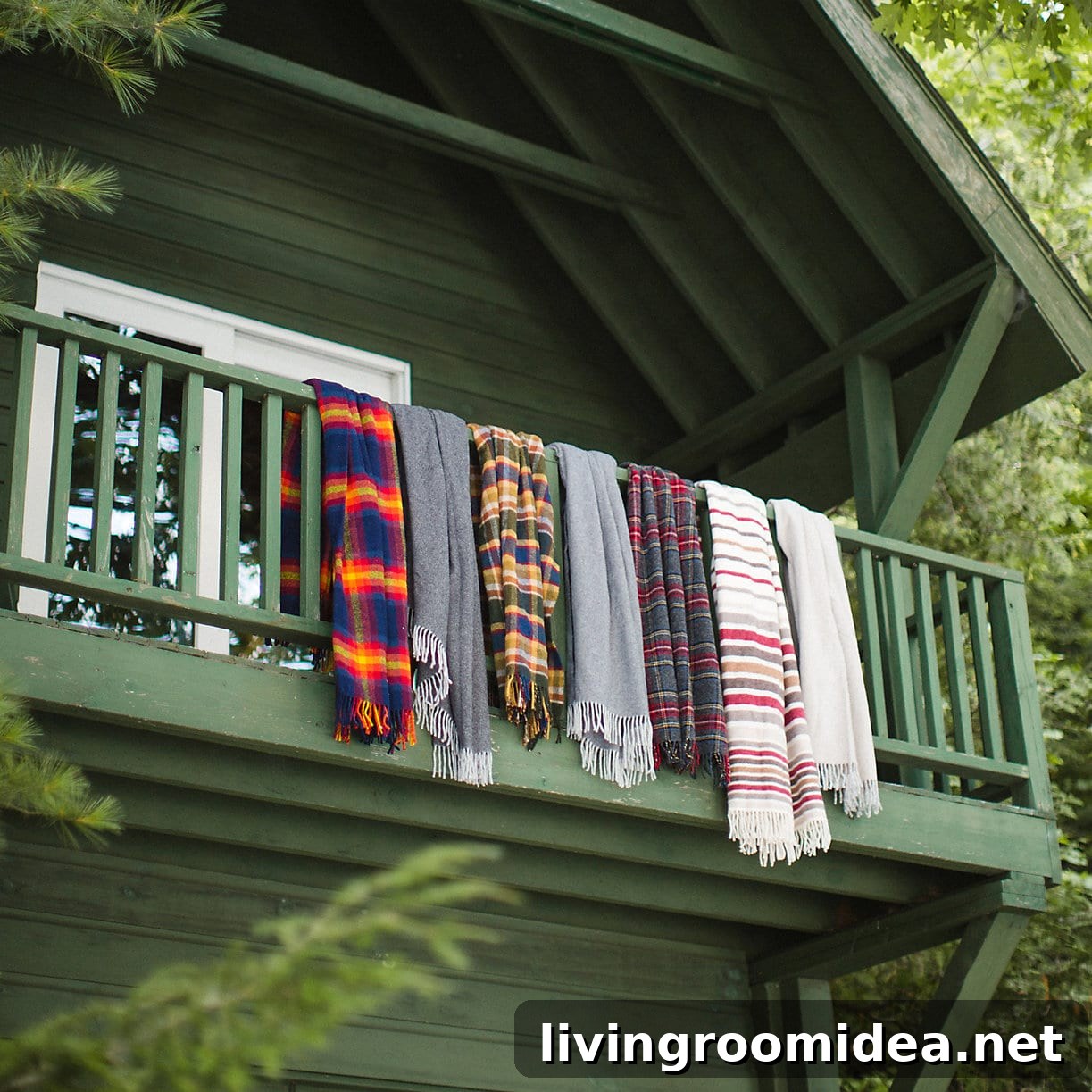Autumn Decorating Ideas to Inspire Your Seasonal Home Refresh 3 pendleton-wool-blankets