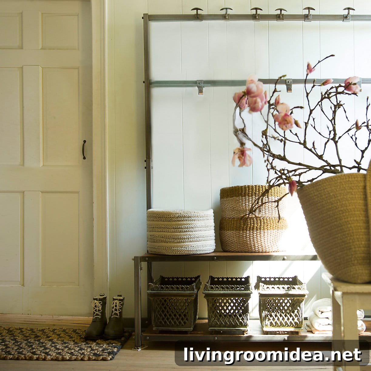Autumn Decorating Ideas to Inspire Your Seasonal Home Refresh 8 fall-home-decor-inspiration-terrain