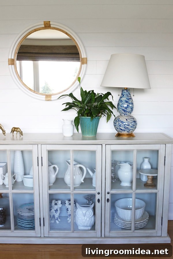 Round Mirror Round Up - The Inspired Room