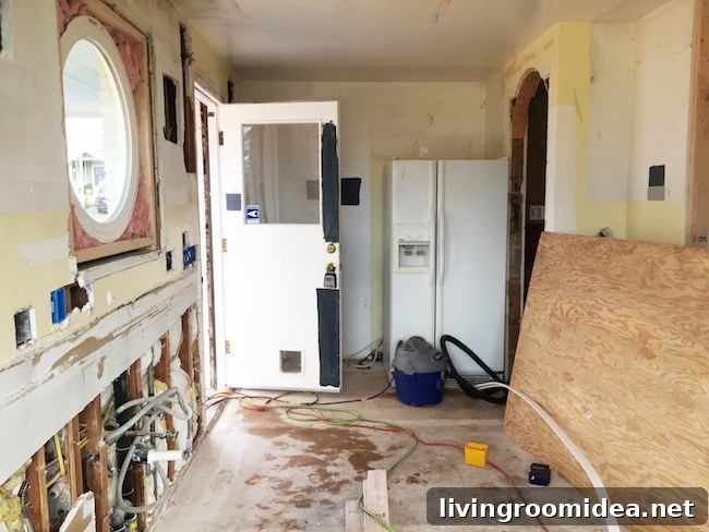 kitchen-remodel-new-round-window