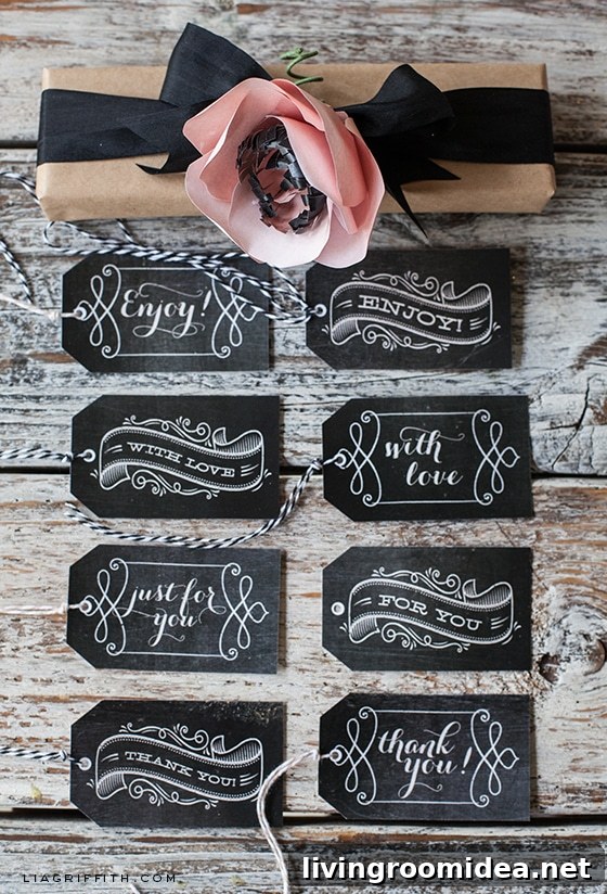 Adorable Free Printable Christmas Gift Tags! Click through for more designs.