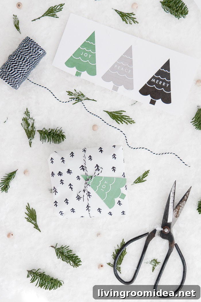 Lots of FREE Printable Christmas Gift Tags! Click through to download and print adorable gift tags. 