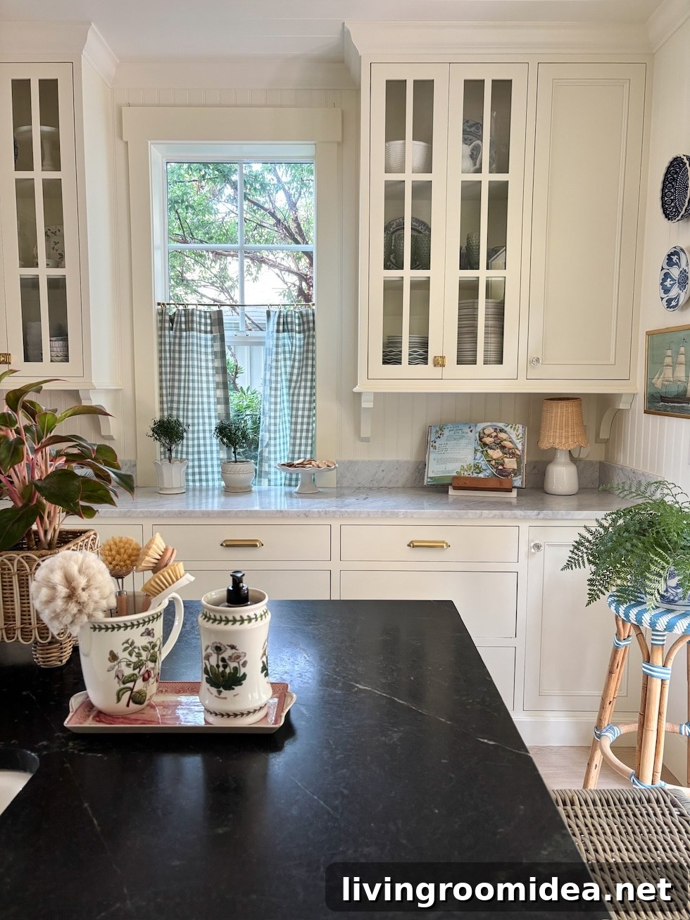 Create a Cozy, Collected Home That's Clutter-Free 2 img 199672 1